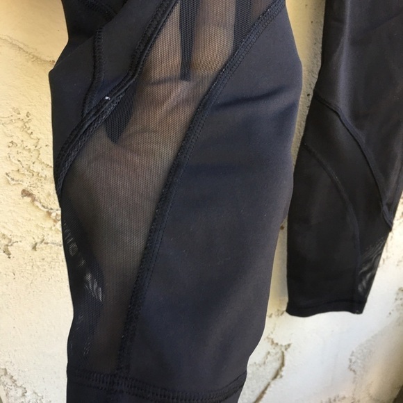 Lululemon Inspire Tight II Mesh Black Size 6 - Picture 13 of 15